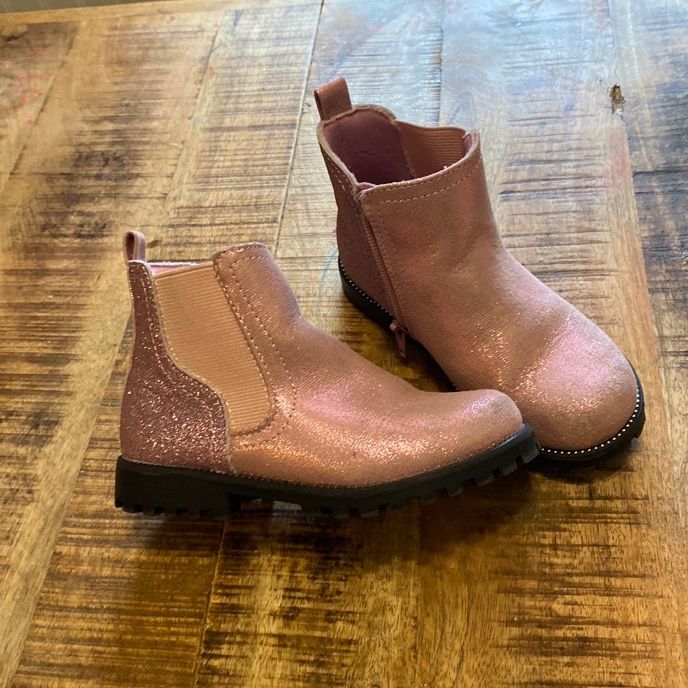Toddler girl pink glitter booties